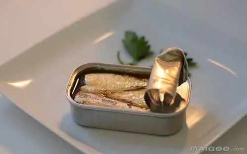【开罐器使用方法】开罐器怎么用 3种开罐器用法图解