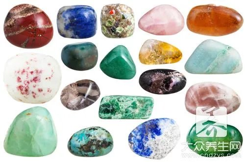  天然琥珀是怎么形成的