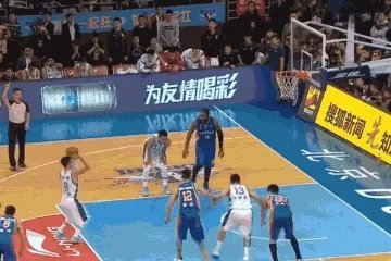 狂砍67分,赛季场均得分49分,北控队小外援杰克逊是什么来头?