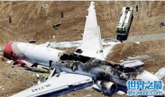 华航怪异事件录音,全程出现毛骨悚然的哭喊声