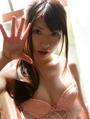 绪川里绪电影截图曝光 哭泣表情让人心痒难耐