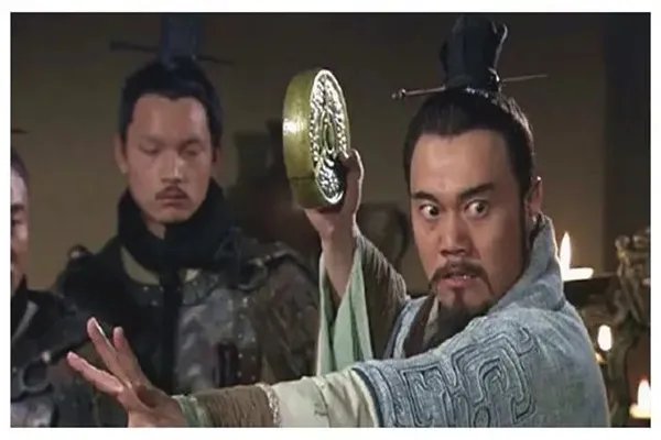 怒发冲冠的主人公是谁:蔺相如(赵国大臣)