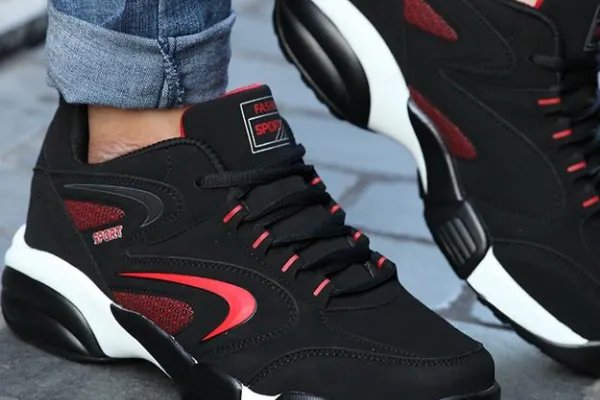 跳远穿什么鞋最好？