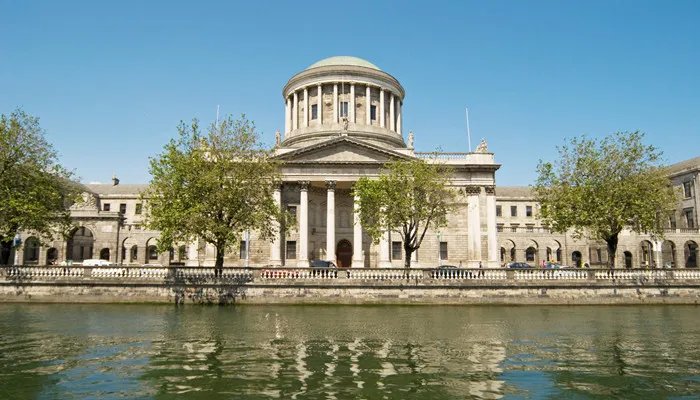 爱尔兰属于英国吗