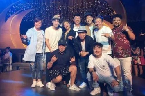 沈腾和王琦的结婚照:沈腾老婆王琦的照片资料