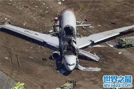 华航怪异事件录音,全程出现毛骨悚然的哭喊声