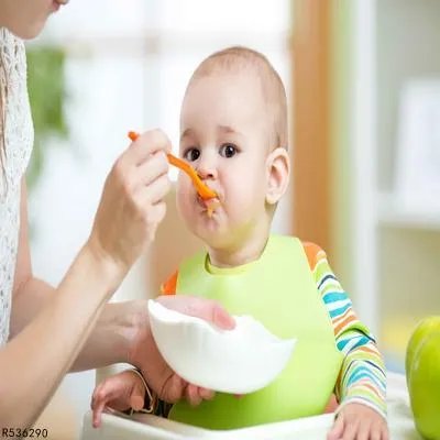 婴儿几个月添加辅食