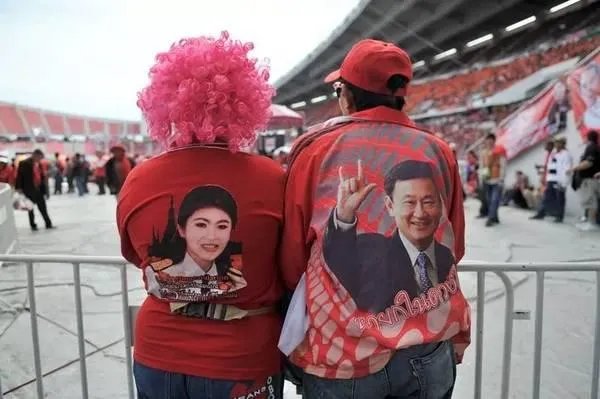 英拉失踪后首次现身到底出于哪些考虑