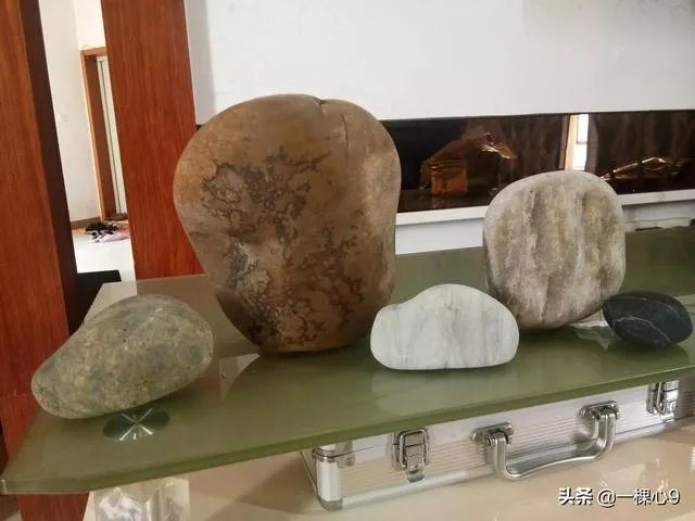 怎样挑选新疆和田玉把件？