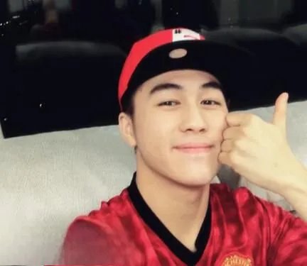 何猷君是什么人 赌王几岁生的何猷君他的生母是几太