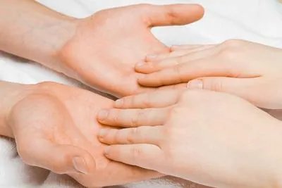 手脱皮是什么原因导致的 揭秘引起的手脱皮的罪魁祸首