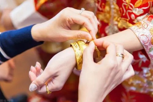 元旦结婚日子好吗 元旦结婚冷吗可以穿婚纱吗