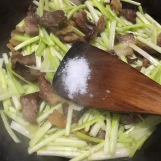 韭黄炒肉
