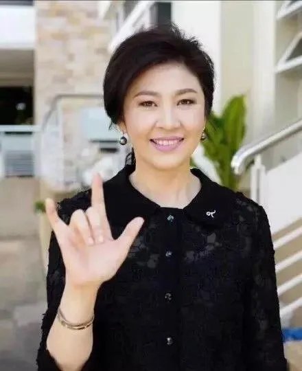 英拉失踪后首次现身到底出于哪些考虑