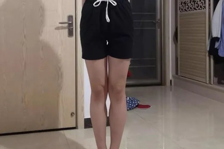 正常人的腿型是什么样