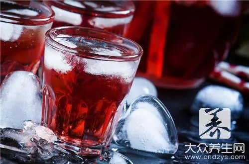 怎样用杨梅泡酒？