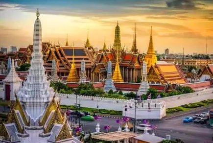 曼谷王朝：延续至今的泰国王朝，建立者为昭披耶却克里