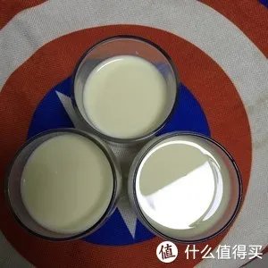 脱口秀大会赞助商——现代牧业鲜语纯牛奶！