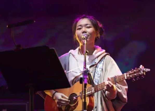 花粥八卦:为什么说花粥是女流氓