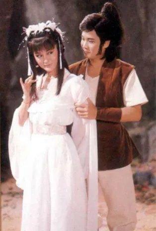 潘迎紫否认整容不会效仿baby 潘迎紫版小龙女太艳丽