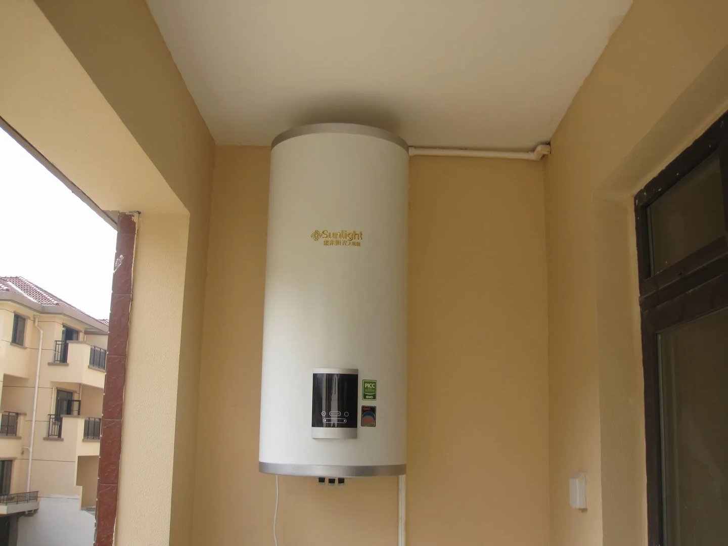 壁挂太阳能怎么使用