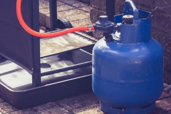 长春一对夫妻吵架引爆燃气，你如何看待这对夫妻的行为？