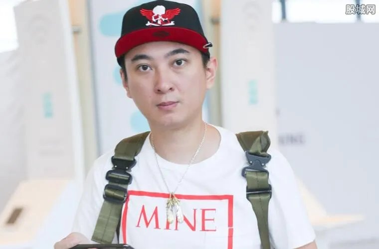 曝王思聪被逼联姻 女方是哪家富豪千金