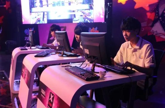 奇迹再现QQ炫舞隐王三次蝉联团队冠军