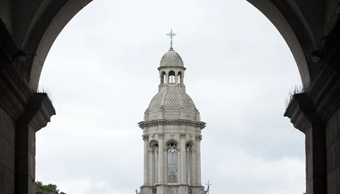 爱尔兰属于英国吗