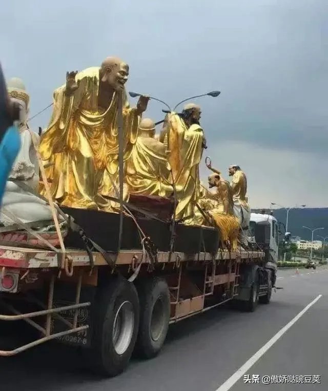 求超级搞笑的图片?