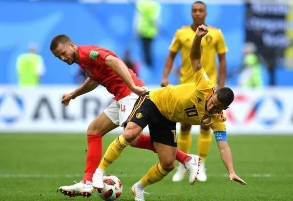 比利时对英格兰是几点