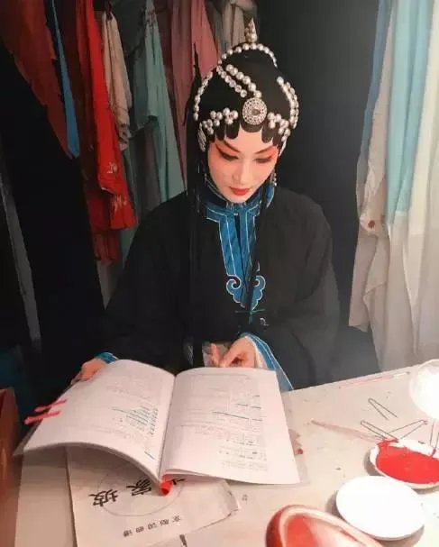 如何评价演员童蕾?