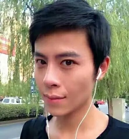 有谁还记得雷雷秦且逸？