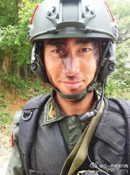 年雪宾的人物生平