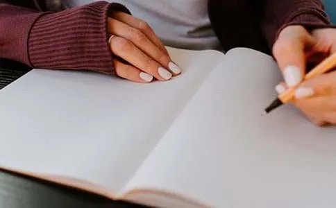 我在爱中成长作文600字