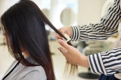 梦见别人给我梳头