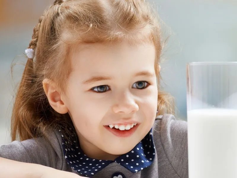 儿童纯牛奶的好处