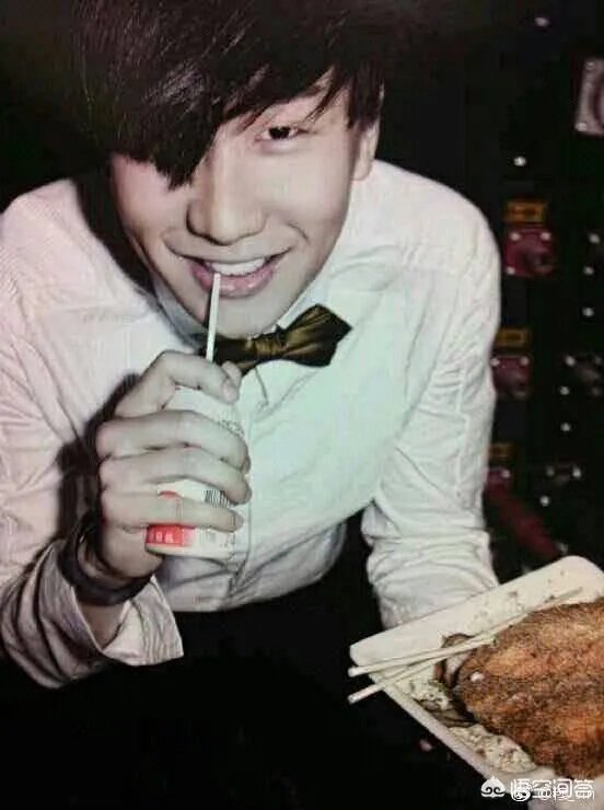 林俊杰有哪些适合做头像的图片?