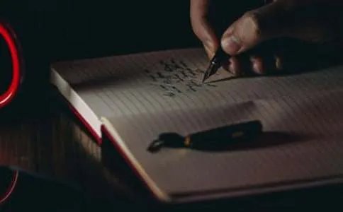 美在我身边作文