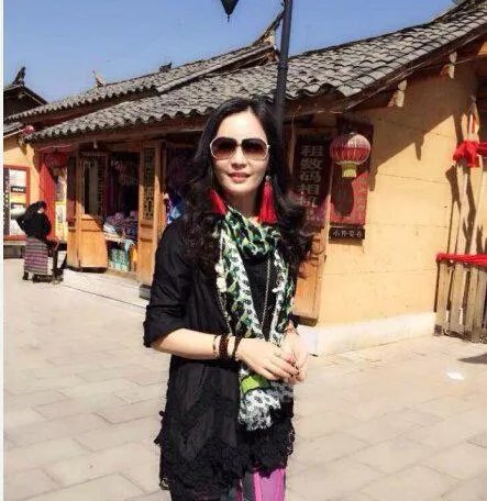 陈冰是好声音第几期的 陈冰的妈妈陈玉兰资料照片