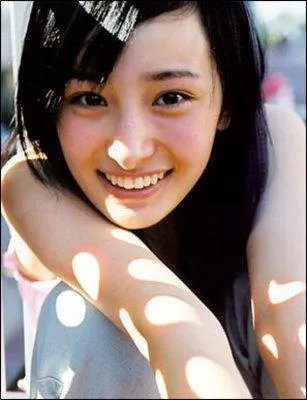 杨幂整容了吗？