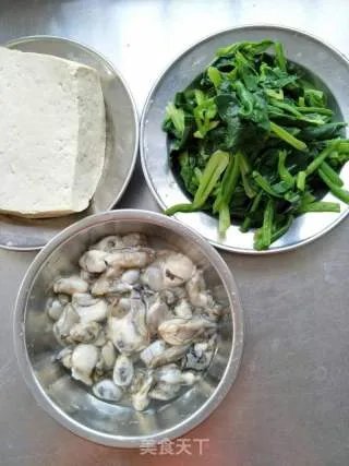 海蛎子炖豆腐