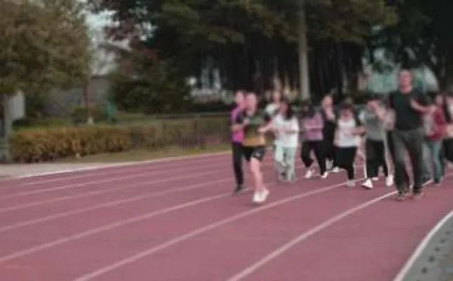 一场激烈的长跑比赛作文350字