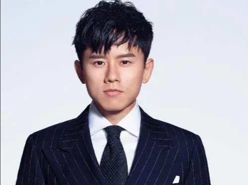 刘烨和张杰大家更喜欢哪一个？为什么？