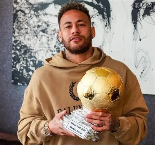 内马尔的英文名(Neymar da Silva Santo