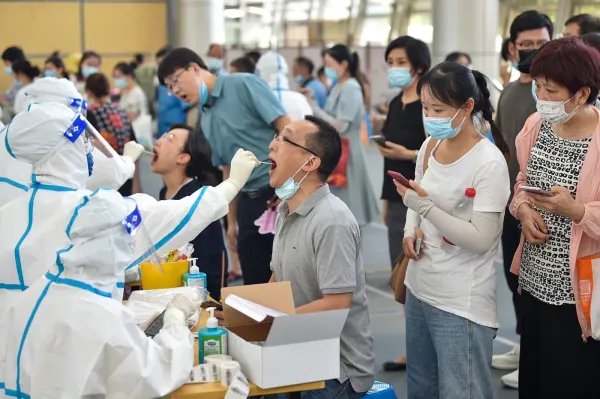 始终把人民生命健康放在首位，坚持动态清零的意义何在？