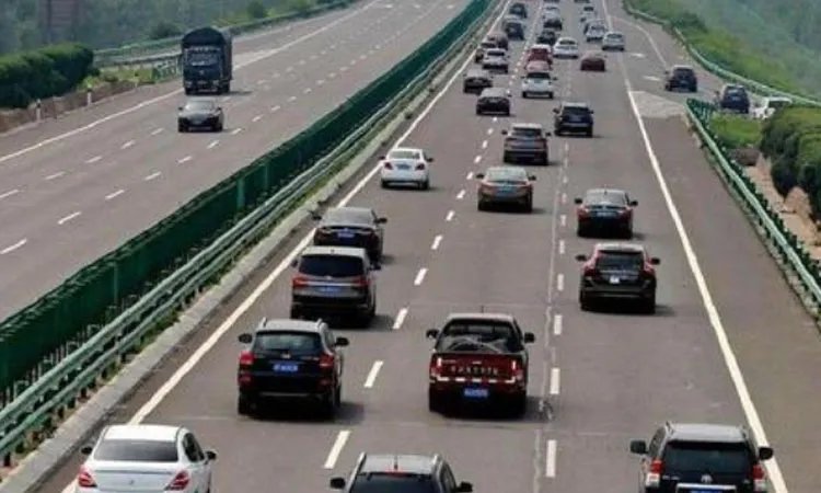 京藏高速追尾事故原因