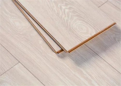 强化地板厚度是多少