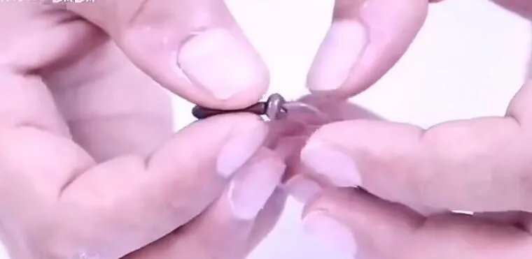 蚯蚓打结是什么梗？是什么暗语