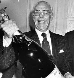 丹尼斯·撒切尔的介绍